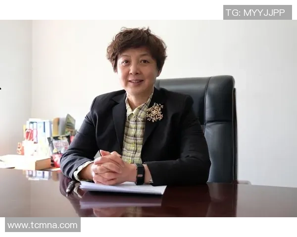 徐昕：从学术先锋到社会变革者的多重身份探索与影响力分析